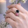 BAGUE DOUBLE PIERRES NATURELLES ONYX ET RHODONITE