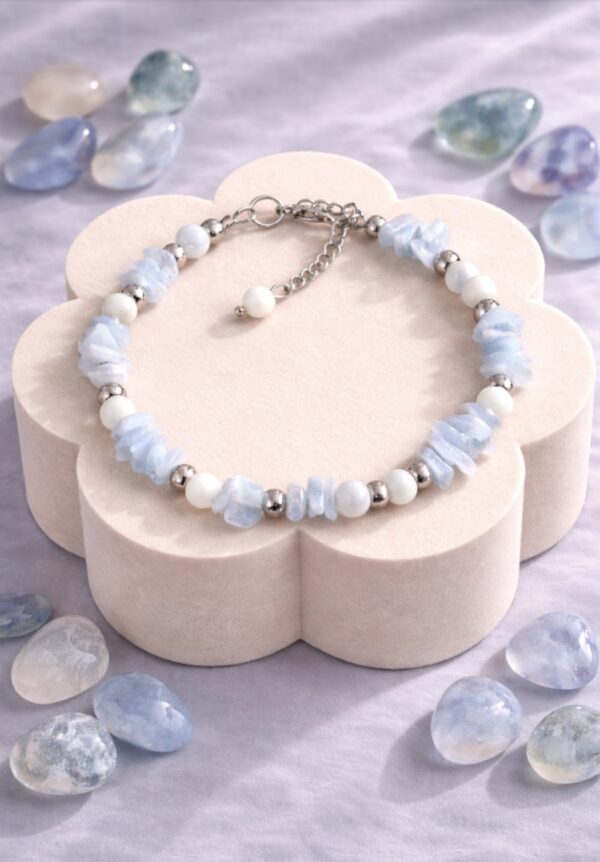 BRACELET PIERRES NATURELLES CALCEDOINE ET NACRE