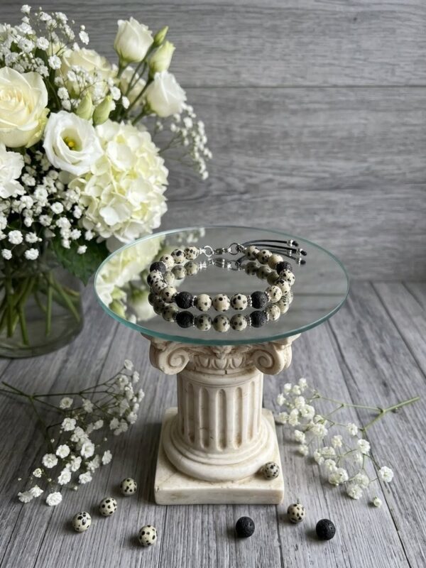 BRACELET PIERRES NATURELLES JASPE DALMATIEN ET PIERRE DE LAVE (modèle homme)