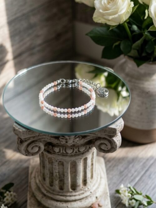 BRACELET PIERRES NATURELLES NACRE ET PIERRE DE SOLEIL FACETTEES