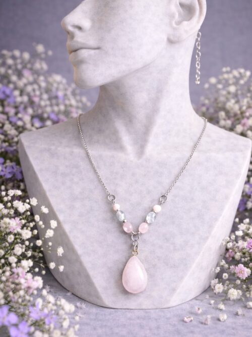 CHAINE ET PENDENTIF PIERRES NATURELLES QUARTZ ROSE ET CRISTAL DE ROCHE