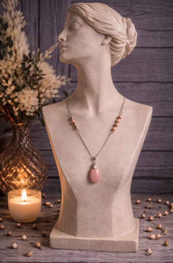 CHAINE ET PENDENTIF PIERRES NATURELLES RHODONITE