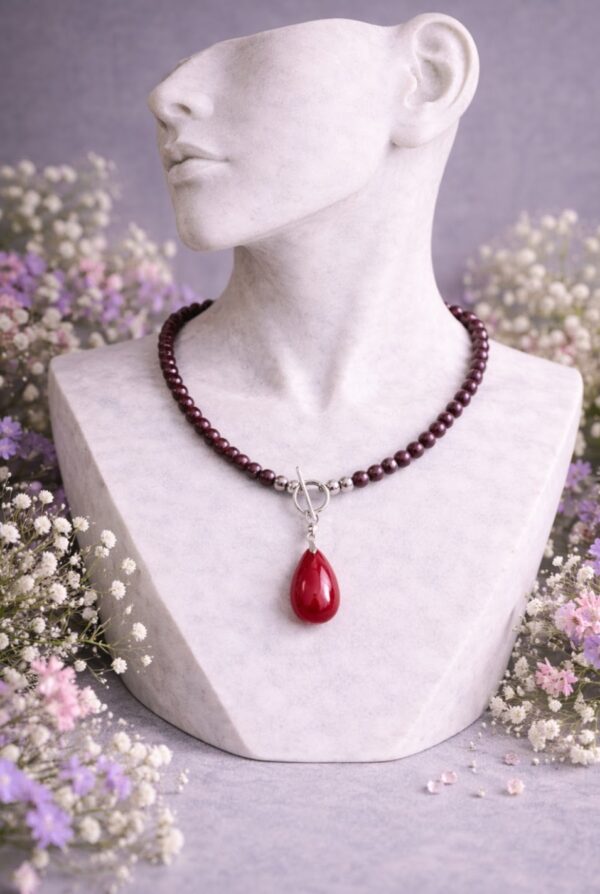 COLLIER RAS LE COU PIERRES NATURELLES GRENAT ET PENDENTIF CORNALINE