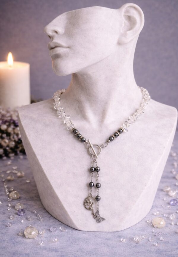 COLLIER PERLES NATURELLES CRISTAL DE ROCHE ET HEMATITE